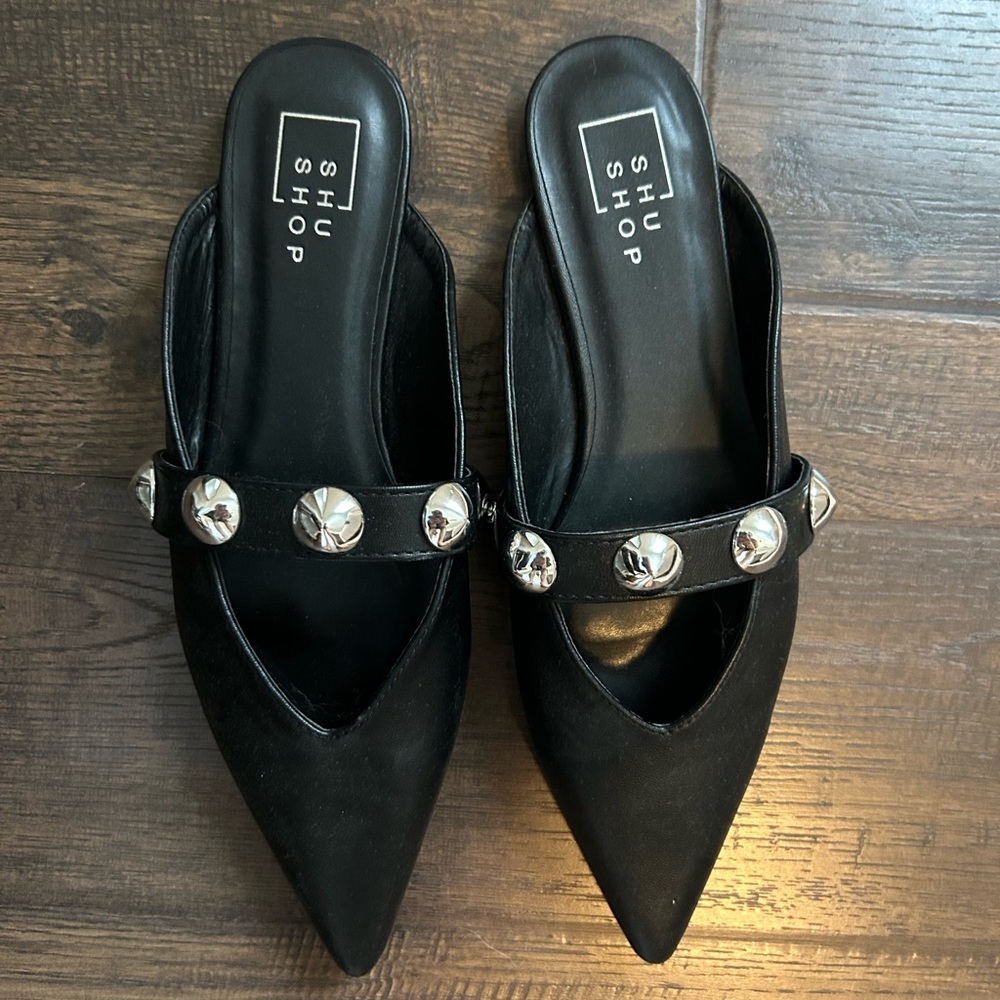 ShuShop Black Pointed Toe Mule Clogs with Silver Stud Accents